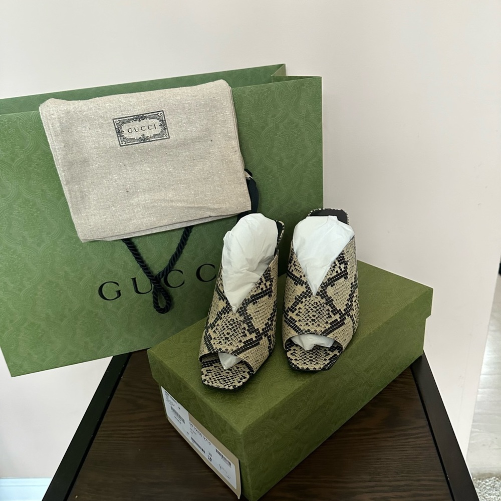 Gucci Python Heels - Picture 2 of 4